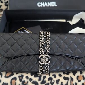 NEW Chanel Black Lambskin Leather Evening Clutch Chain Bag.